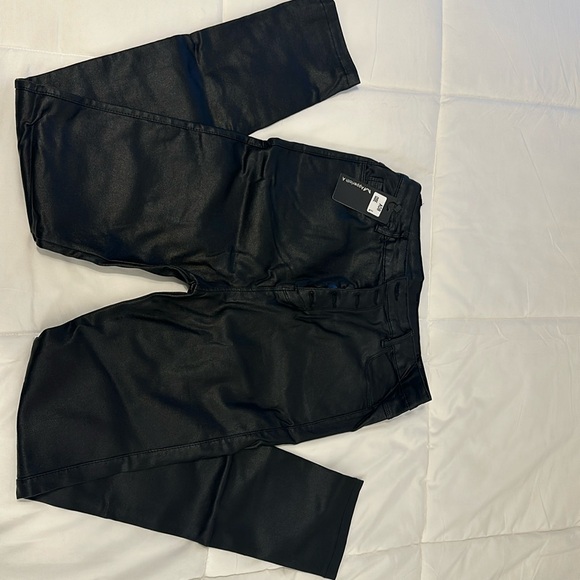 Faux black leather pants - Picture 1 of 2